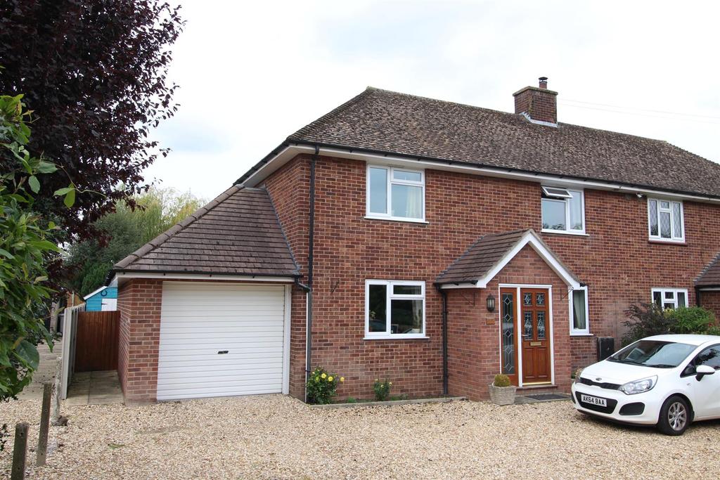Partney Road, Spilsby 3 bed semidetached house £279,950
