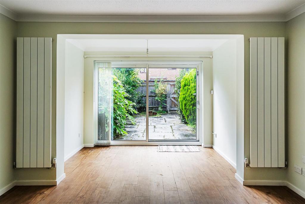 83-Barnfield-Way-5.jpg