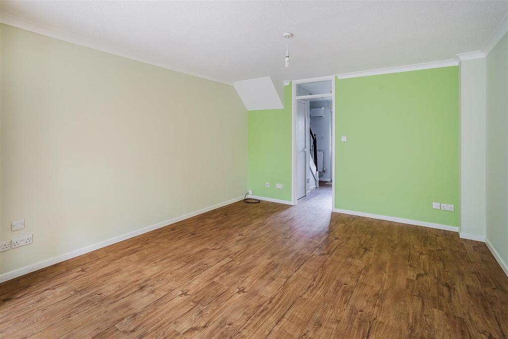 83-Barnfield-Way-7.jpg