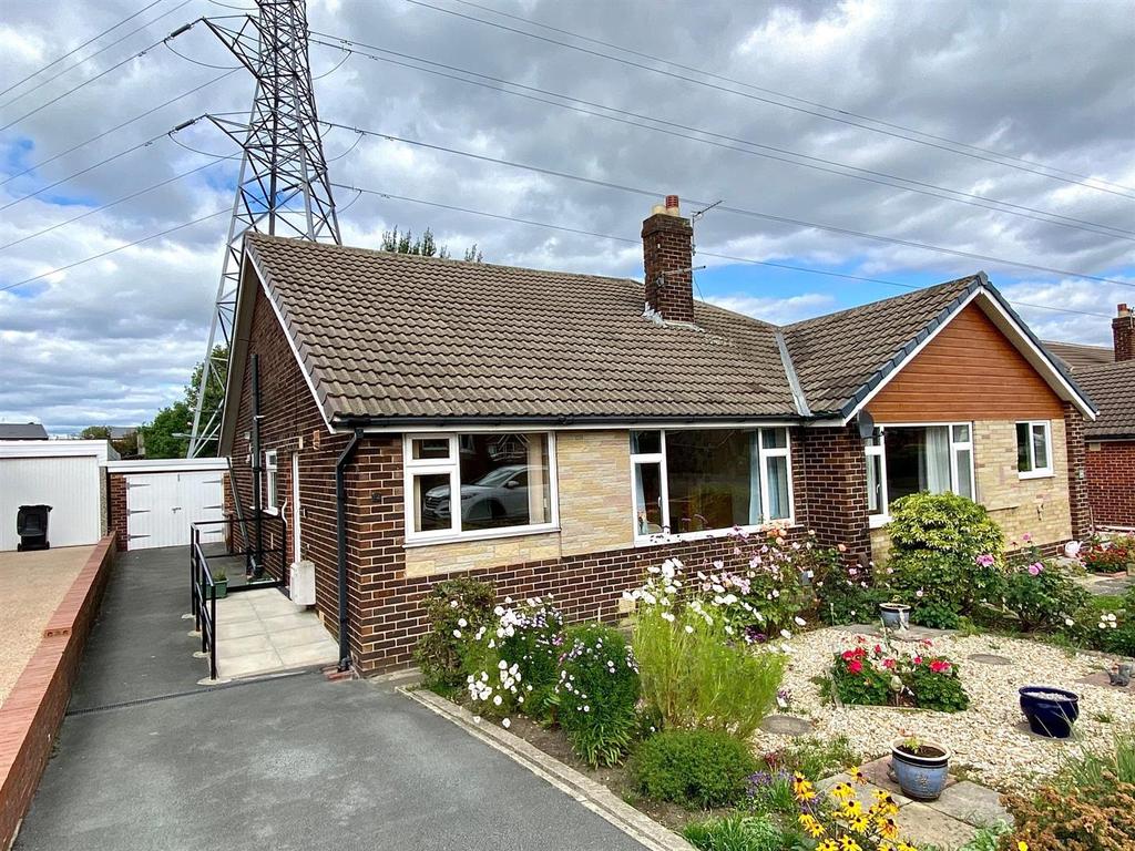 Sunny Bank Drive, Mirfield 2 bed semidetached bungalow for sale £190,000