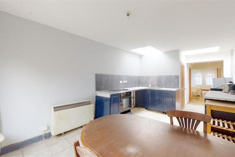 2 bedroom terraced house for sale - Linkfield Road