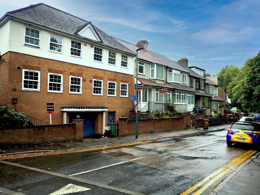 Guy Road, Wallington 4 bed house £1,400,000