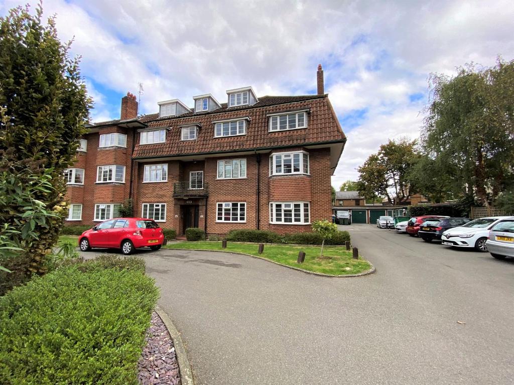 Beechwood Court, West Street Lane... 2 bed flat £330,000