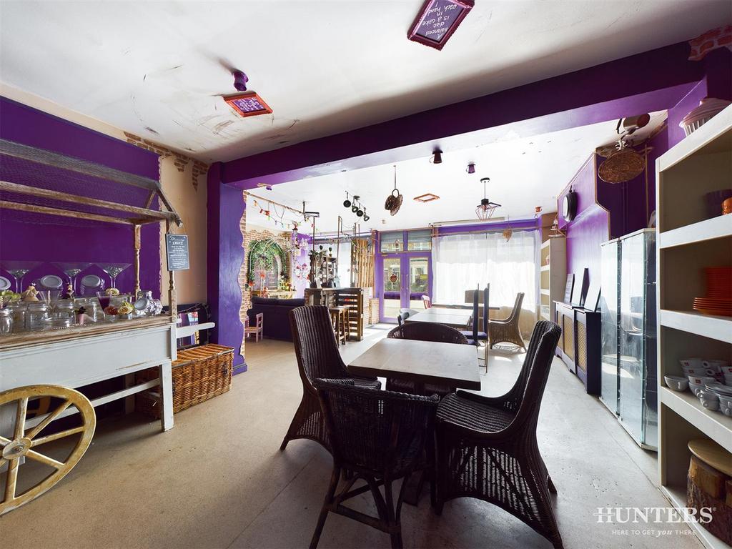 CAM00893 P1-PR0095-STILL01.jpg