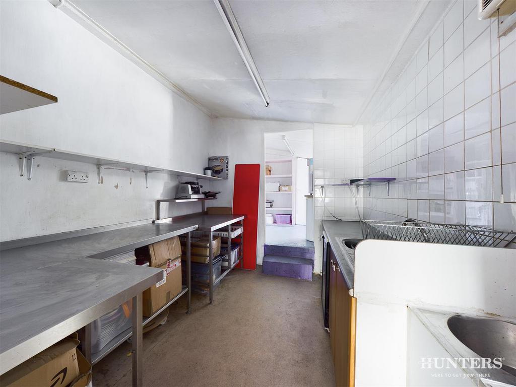 CAM00893 P1-PR0095-STILL03.jpg