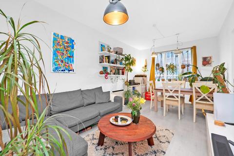 1 bedroom apartment for sale, Celandine Drive, Hackney, E8