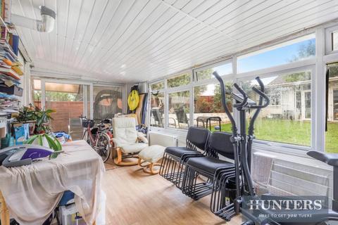 10 The Crescent, New Malden, KT3 3LH