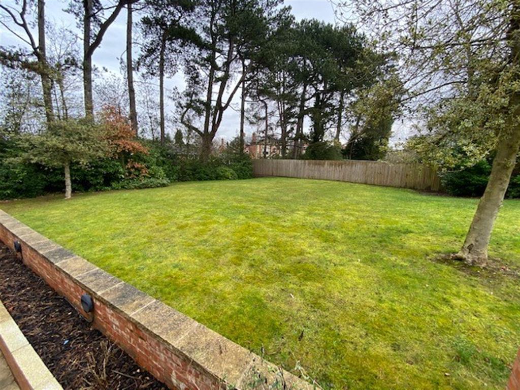 Communal Gardens.jpg