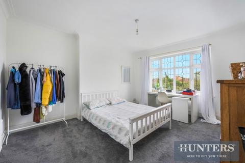 14 Cuddington Avenue, Worcester Park, KT4 7DA