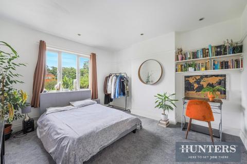 14 Cuddington Avenue, Worcester Park, KT4 7DA