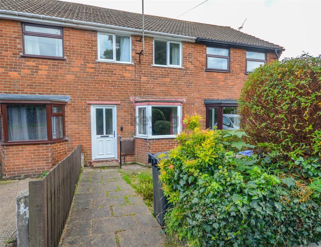 Edmund Avenue, Greenhill, Sheffield, S17 2 bed terraced house £155,000