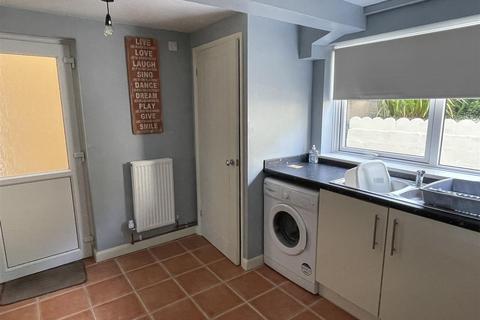 6 Mount Pleasant, St Blazey, Par, PL24 2NP