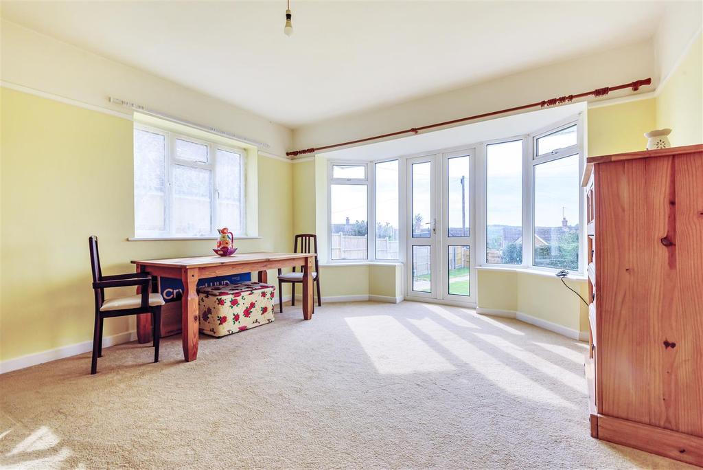 King Charles Way, Bridport 2 bed bungalow £450,000