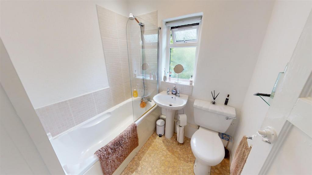 Helvellyn Road Bathroom