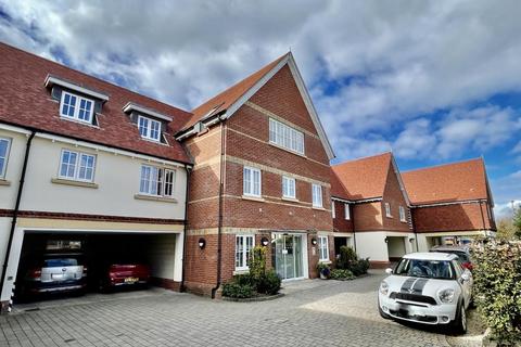1 bedroom apartment for sale, Cornmantle Court, Ringwood, BH24 1WJ