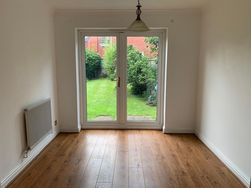 Blenheim Drive,Prescot,L34 1PN 4 bed detached house £1,100 pcm (£254 pw)