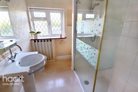 1 Douglas Close, Jacobs Well, Guildford, GU4 7PB