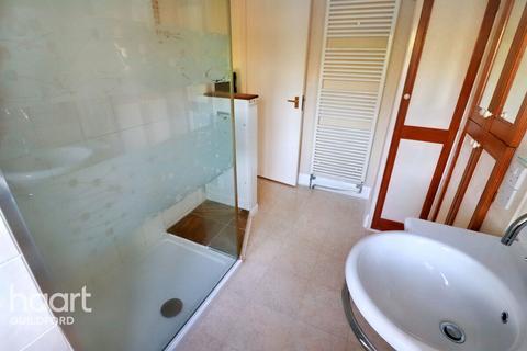 1 Douglas Close, Jacobs Well, Guildford, GU4 7PB
