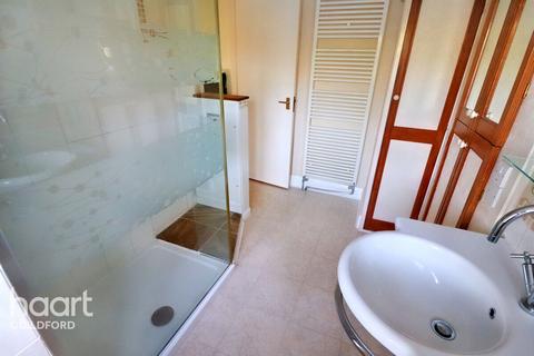 1 Douglas Close, Jacobs Well, Guildford, GU4 7PB