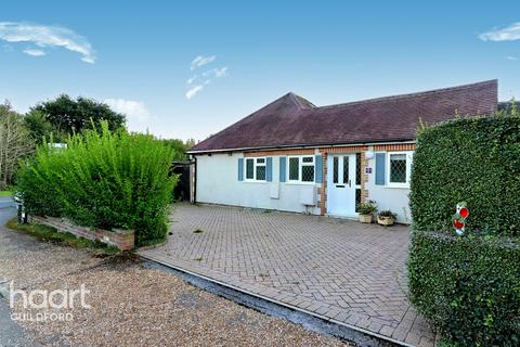 1 Douglas Close, Jacobs Well, Guildford, GU4 7PB
