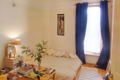 3 bedroom flat to rent - Arlingford Road, London SW2