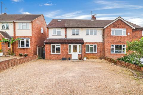 4 bedroom semi-detached house for sale - Toms Lane, Kings Langley, Herts, WD4