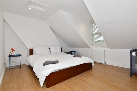 4 bedroom terraced house for sale, Coolinge Road, Folkestone, Kent