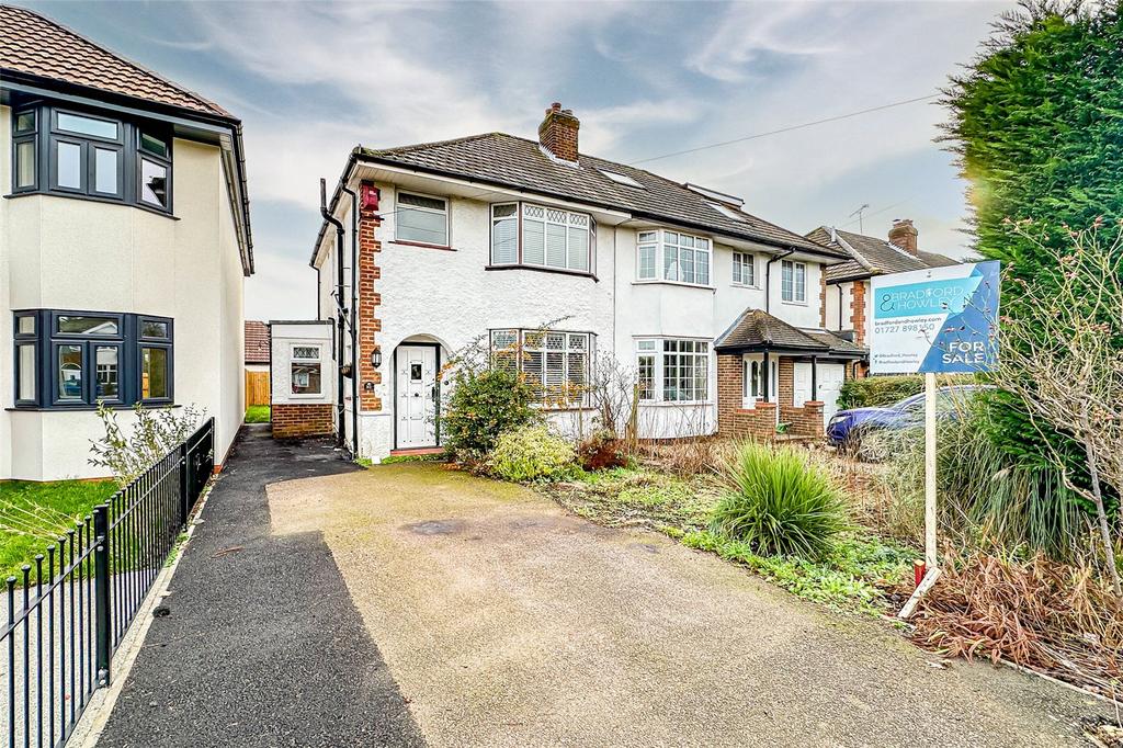 Watford Road, St. Albans... 3 bed semidetached house for sale £650,000