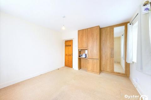 1, Northcote, 86 Rickmansworth Road, Pinner, HA5 3TW
