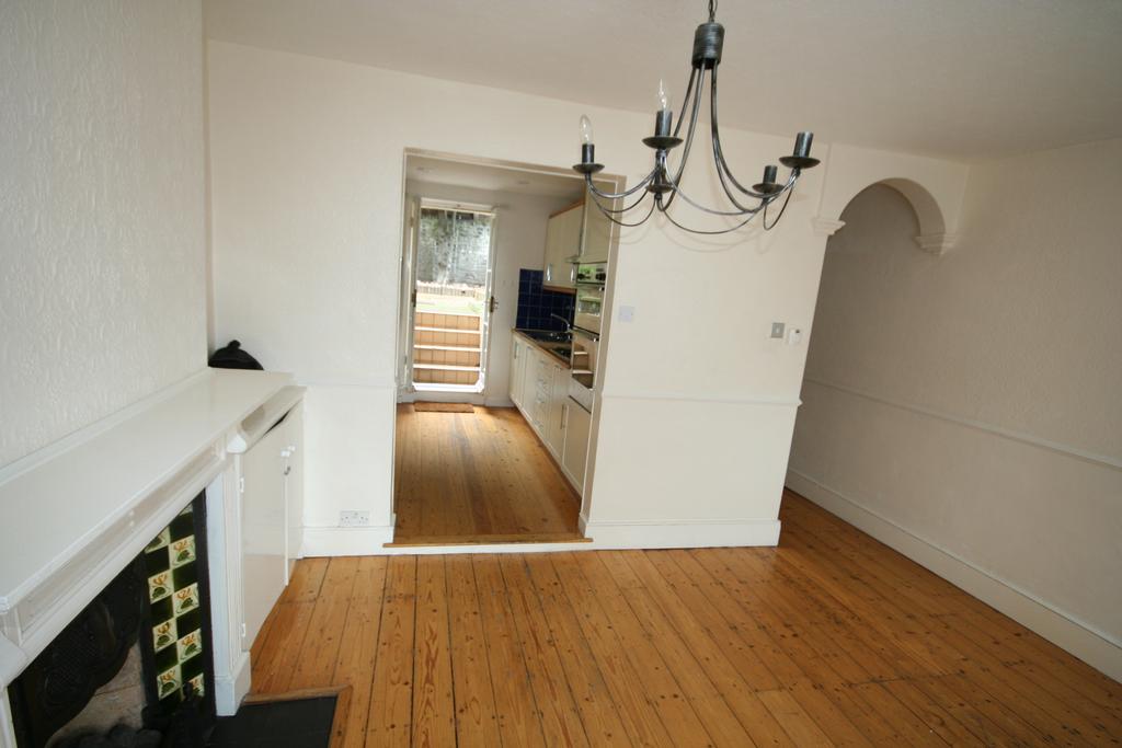 Collins Street, London SE3 2 bed terraced house £2,500 pcm (£577 pw)