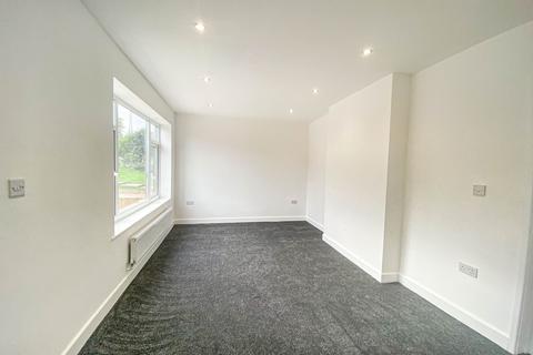 3 bedroom semi-detached house for sale - Riverside Avenue, Stakeford, Choppington, Northumberland, NE62 5PP