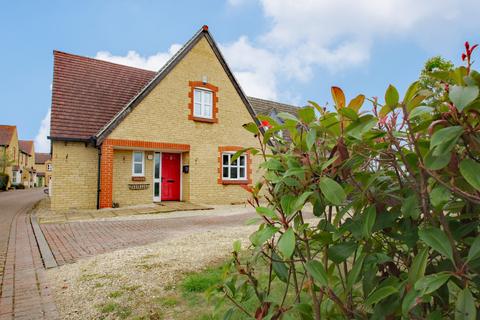 5 bedroom detached bungalow for sale - Hardingham Close, Carterton, Oxfordshire OX18