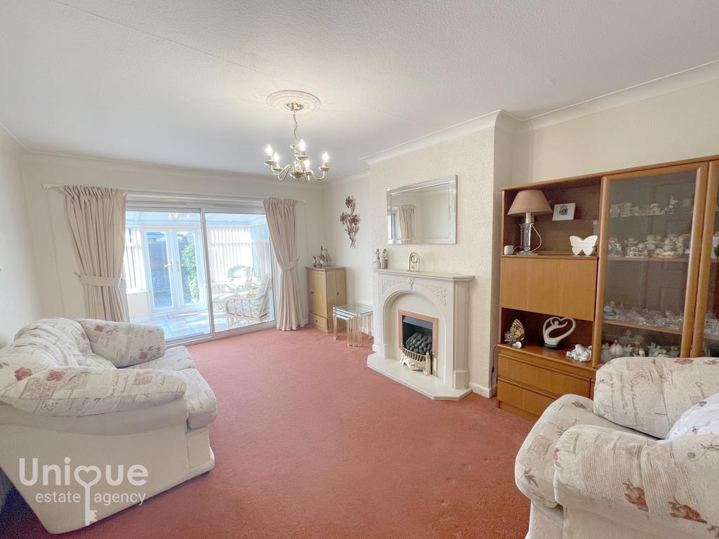 Sidmouth Road, Lytham St. Annes, FY8 2 bed bungalow for sale £279,950
