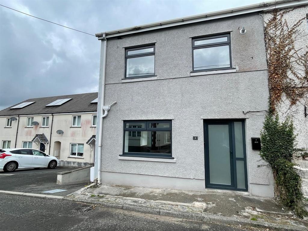 Arcade Terrace, Garnant, Ammanford 4 bed terraced house £165,000