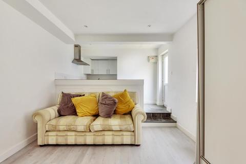 1 bedroom flat for sale - Northwood,  Middlesex,  HA6