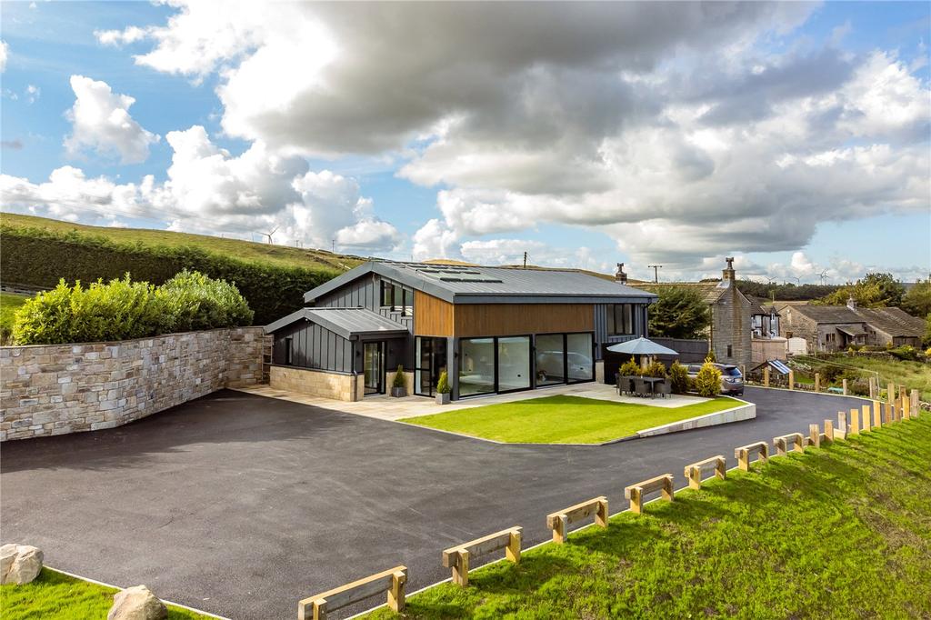 Parkin Lane, Todmorden, West Yorkshire, OL14 4 bed detached house for