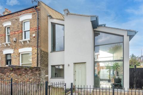 1 bedroom semi-detached house to rent - Stanford Road, London