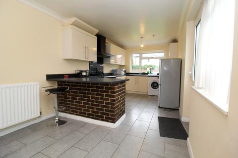 5 bedroom end of terrace house to rent - Croydon, CR0