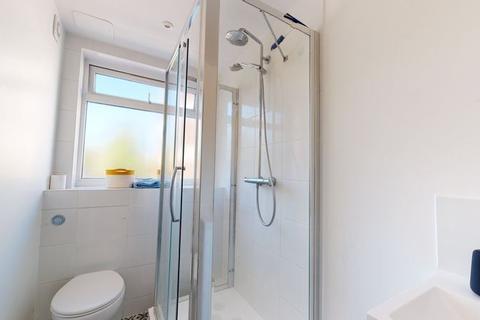 40 Beechcroft Close, Streatham, London, SW16 2EW