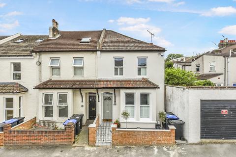 19 Brafferton Road, Croydon, CR0 1AD