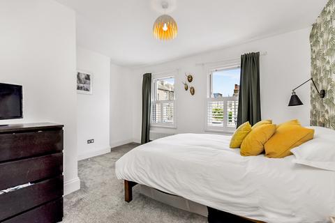 19 Brafferton Road, Croydon, CR0 1AD