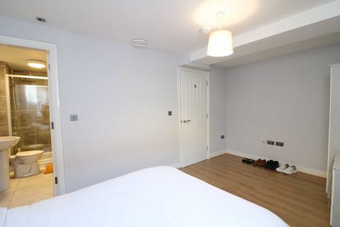 2 bedroom apartment to rent, Dale Street, Liverpool