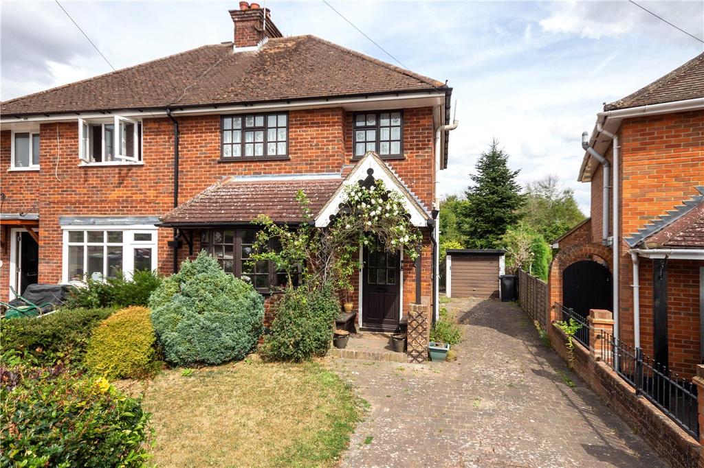 Ver Road, Redbourn, St. Albans... 3 bed semidetached house £575,000