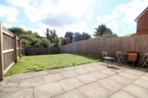 3 bedroom semi-detached house to rent, Galingale View, Newcastle