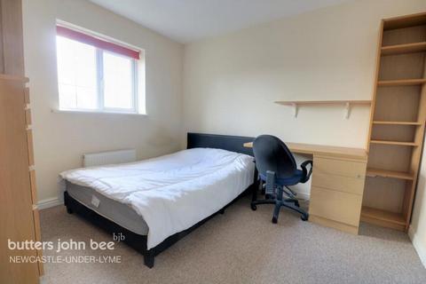 3 bedroom semi-detached house to rent, Galingale View, Newcastle