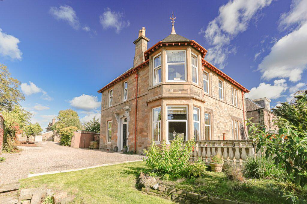 The West Church Manse, Claremont, Alloa, Fk10 5 Bed Detached House For 