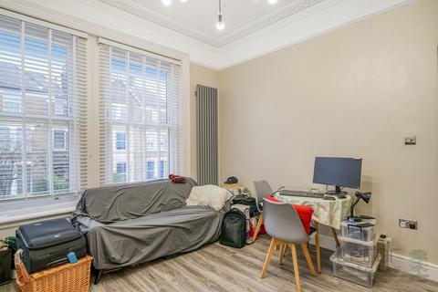 1 bedroom flat to rent, Cleve Road, South Hampstead NW6