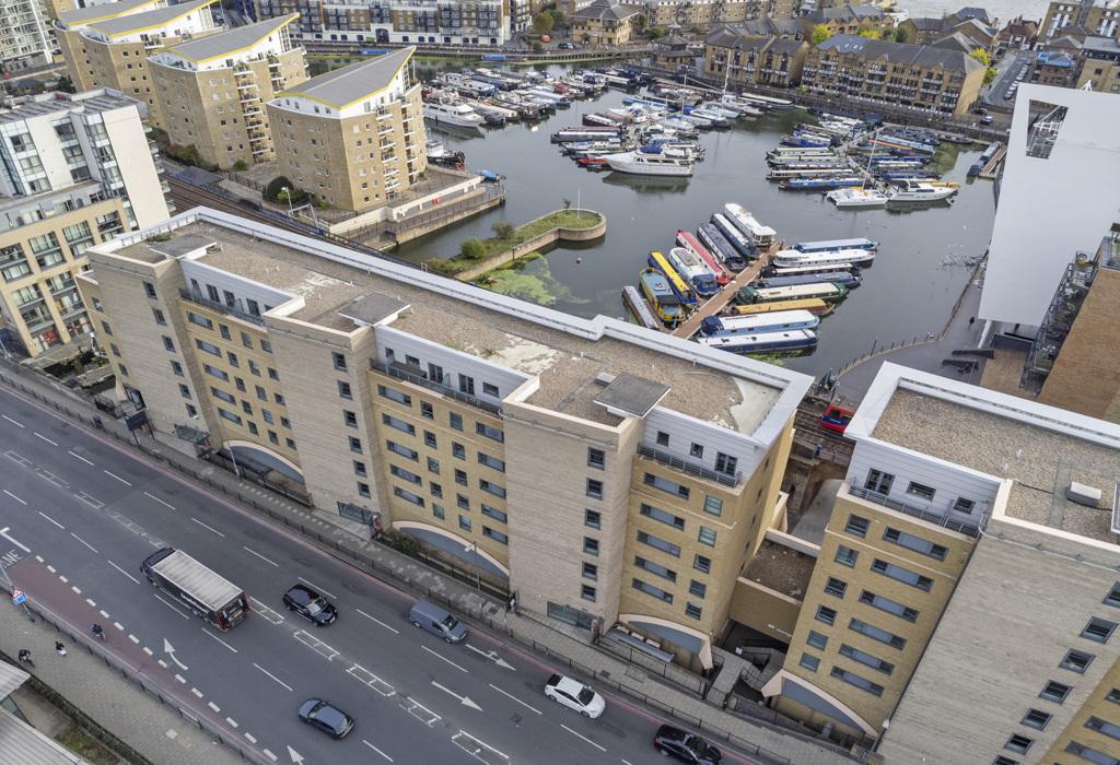 Zenith Building, Commercial Road, Limehouse, E14 2 bed flat for sale