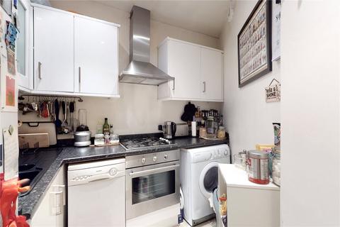 2 bedroom apartment for sale, Moreland Court, Finchley Road, London, NW2