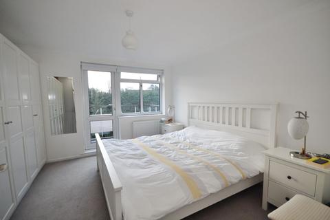 12 Forge Steading, Banstead, SM7 2DT